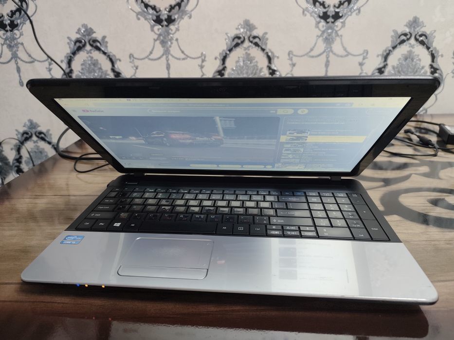 Acer core i3 noutbuk sotiladi,
