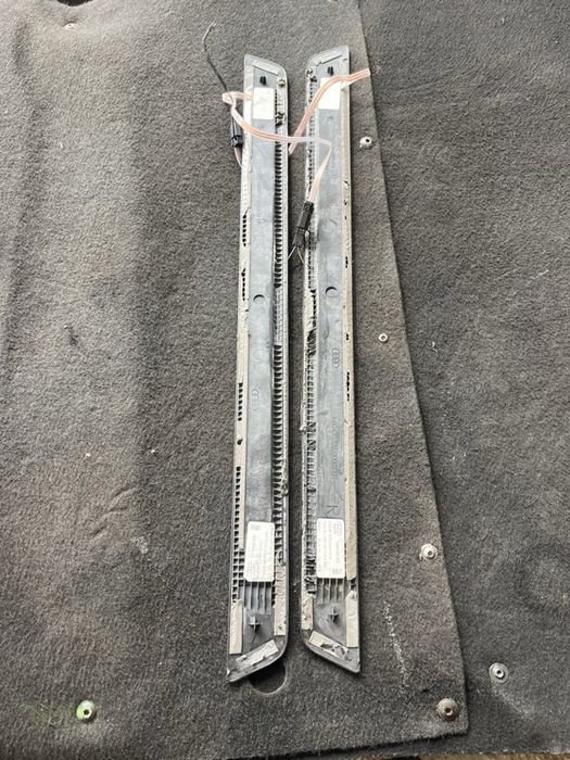 Светещи амбиентни лайсни на праговете S-line Audi A4 A5 8W прагове