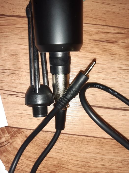Микрофон проводной новый