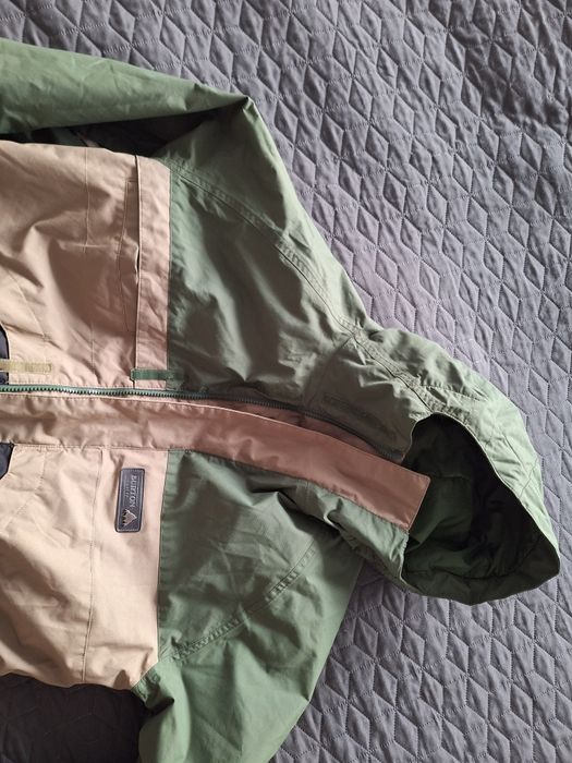 Яке Burton snowboard/ski - M