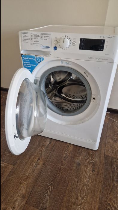 Стиральная машина indesit