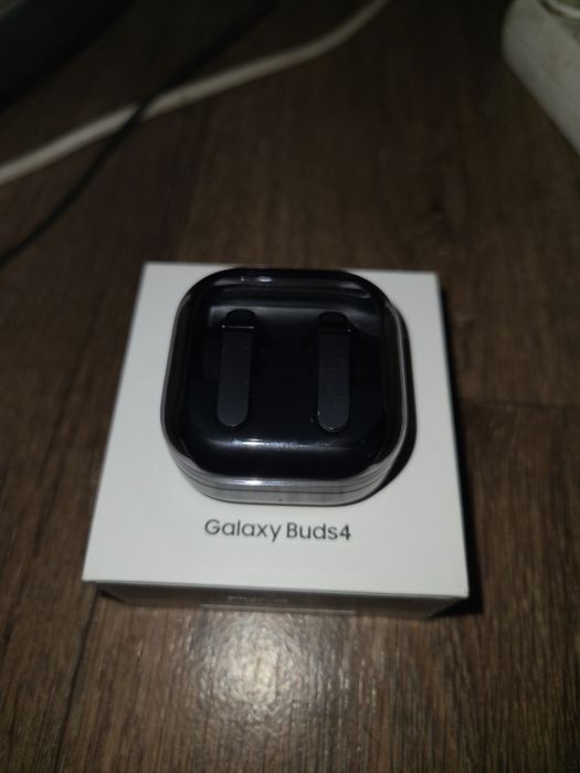 Samsung galaxy buds 4