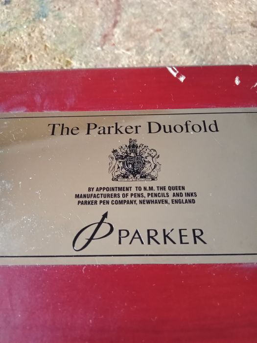 Продам ручки Parker в комплекте.