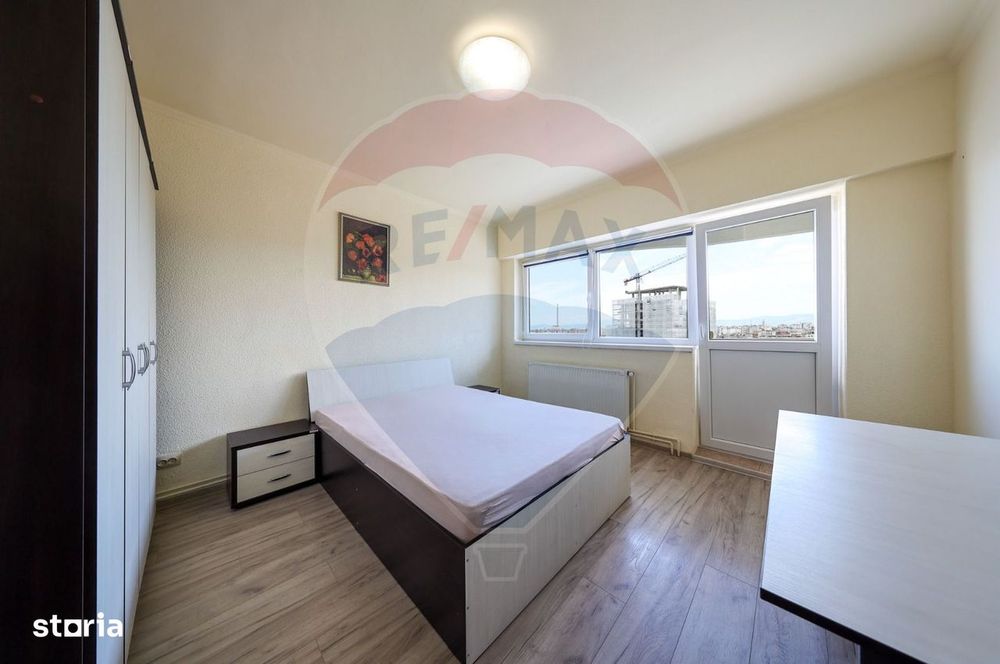 Apartament cu 4 camere de închiriat în zona Centrul Civic