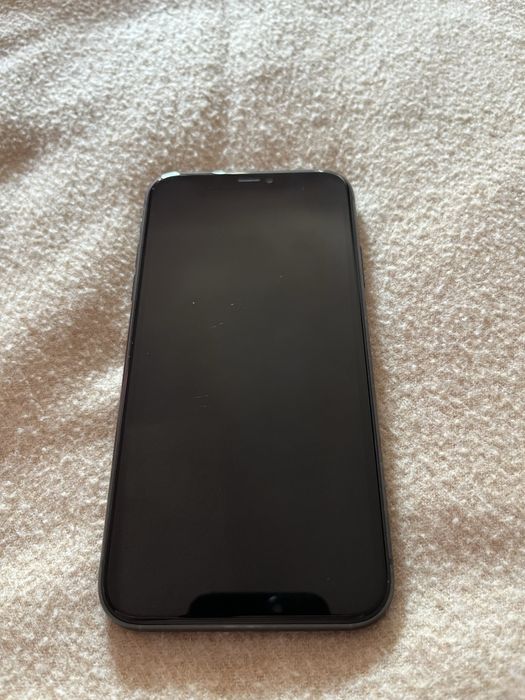 Продаётся Айфон 11