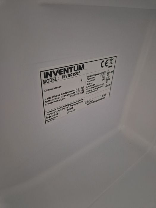 Хладилник за вграждане Inventum 101 см  A++ Нов