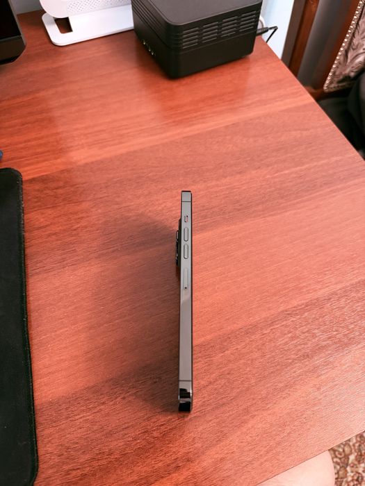 Apple iPhone 13 Pro Max + AirPods Pro