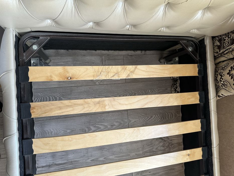 Односпальная кровать