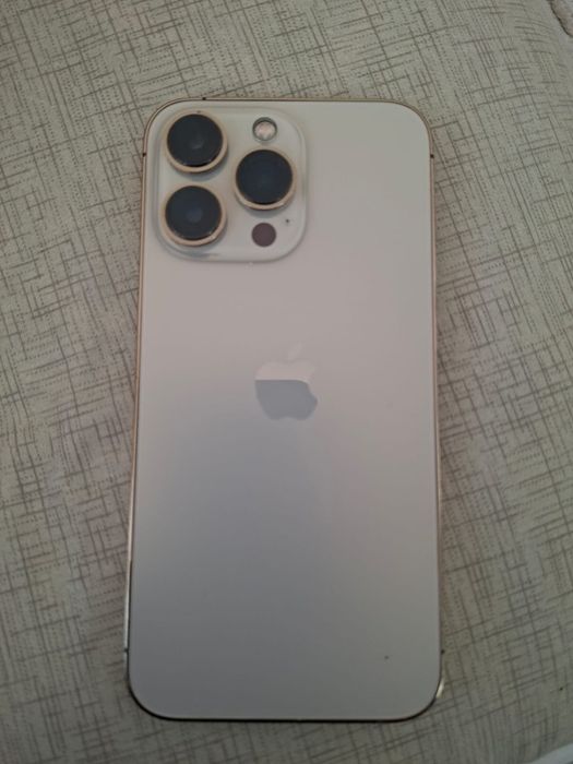Продается Apple 13 Pro  б/у
