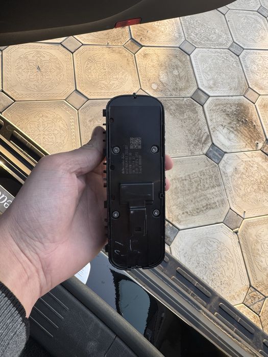 Блок управления стеклоподъемника GIs