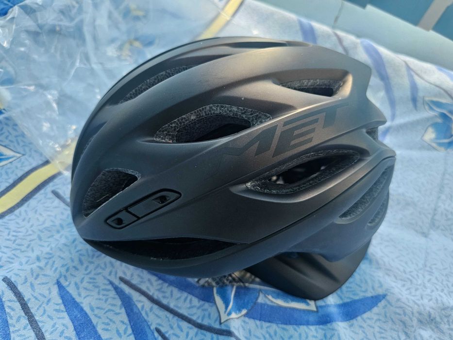 Casca ciclism Met Veleno ca noua marime M 56/58 si Pantofi ciclism Sidi trace 2 MTB spd ca noi marime 36