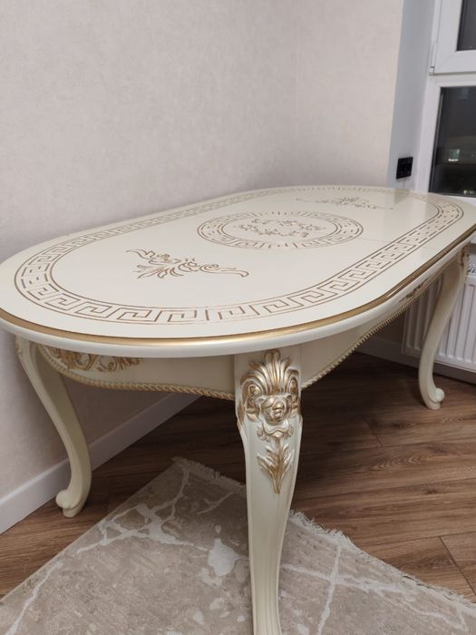 Раздвижной стол, кухонная мебель,