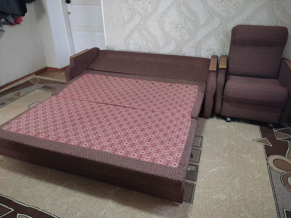 Диван с креслами