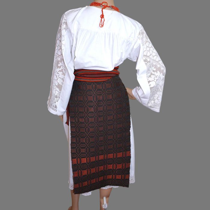 Costum popular vechi din Banat , port popular autentic vechi