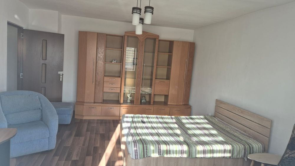 Proprietar ofe spre închiriere