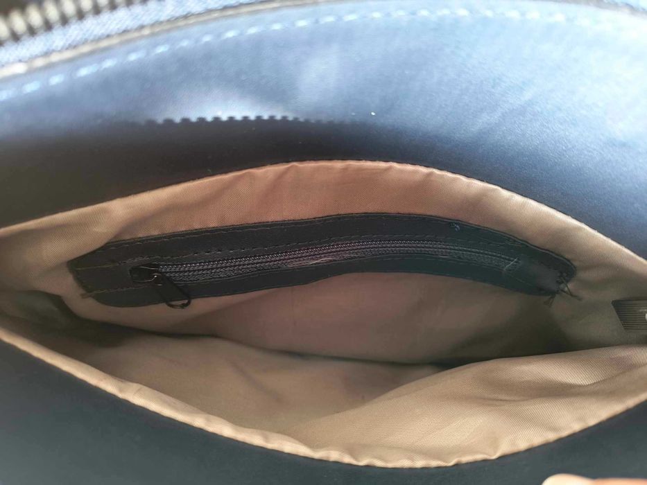 дамска кожена чанта НОВА – тъмно синя