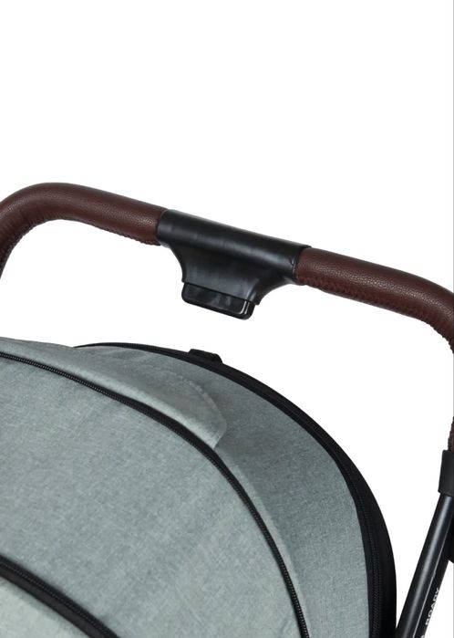 Коляска прогулочная