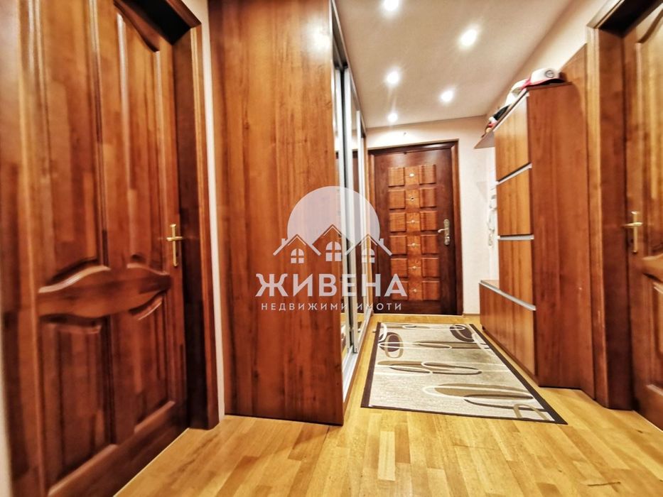 Продава се Тристаен апартамент в Варна, Гръцка махала - 106 кв.м за 3114 €/кв.м - Снимка #9