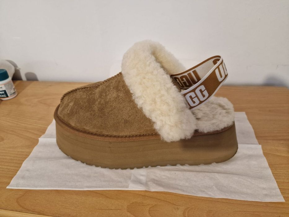 Papuci UGG Funkette