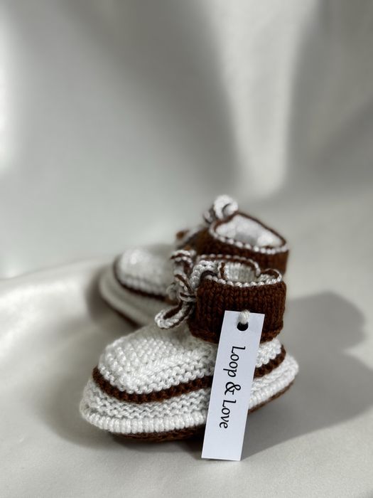 Детские вязаные пинетки