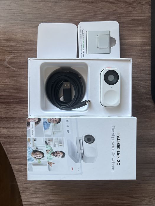 Веб-камера Insta360 Link 2C