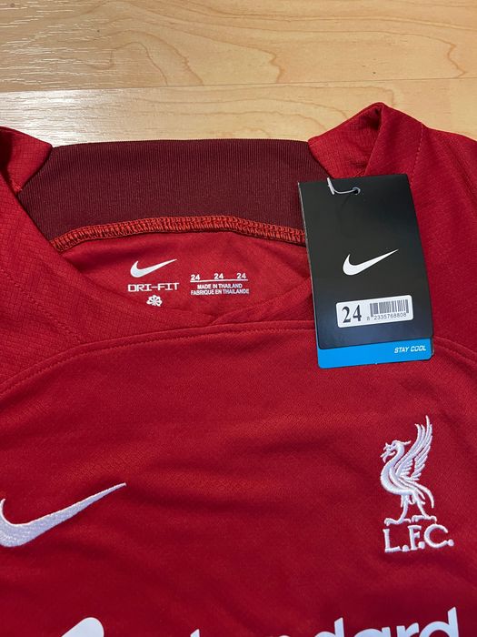 Детска тениска на Ливърпул - нова 6-8 години