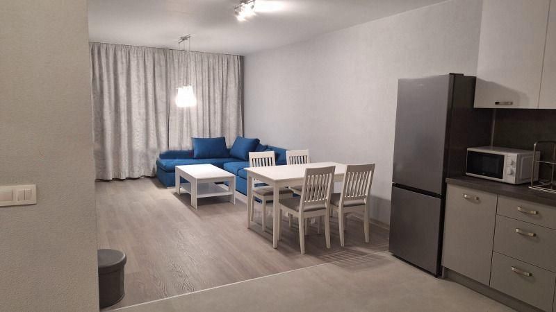 Дава се под наем Двустаен апартамент в София, Студентски град - 76 кв.м за 698.19 € - Снимка #1