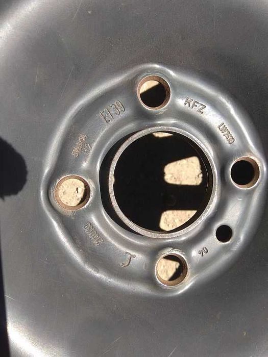 Продам металлические диски на автомашину Opel