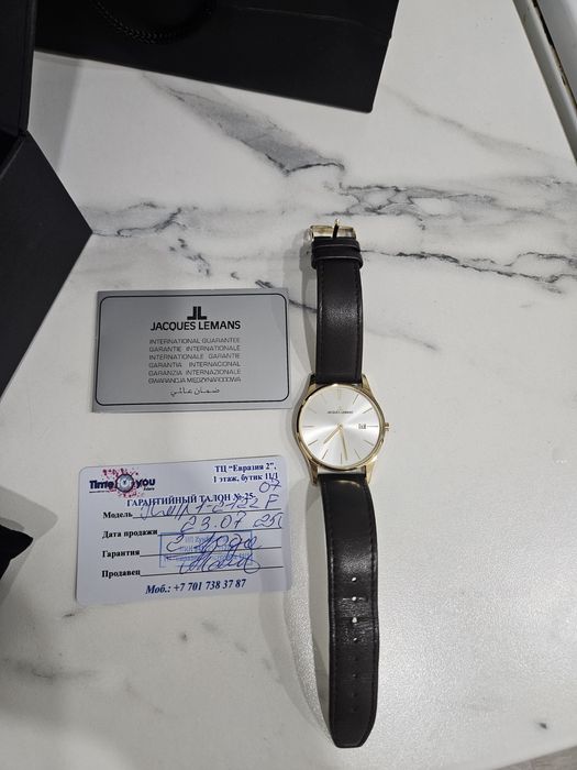 Продам часы. Продам часы.