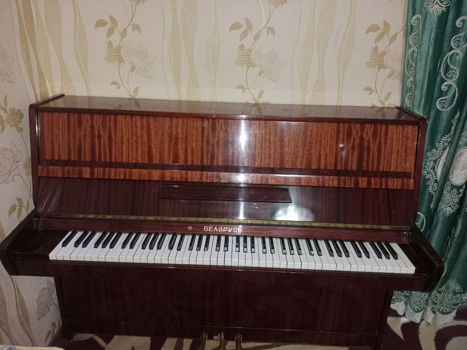 Srochna "BELARUS" Pianino sotiladi