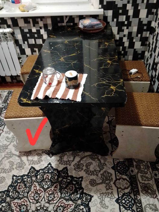 Oshxona stol va taburetkasi sotiladi