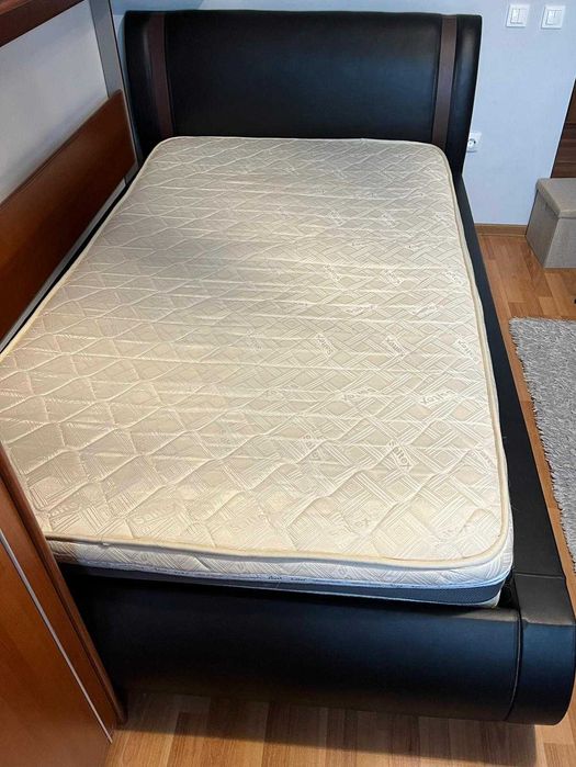 Pat cu saltea, somiera si spatiu de depozitare