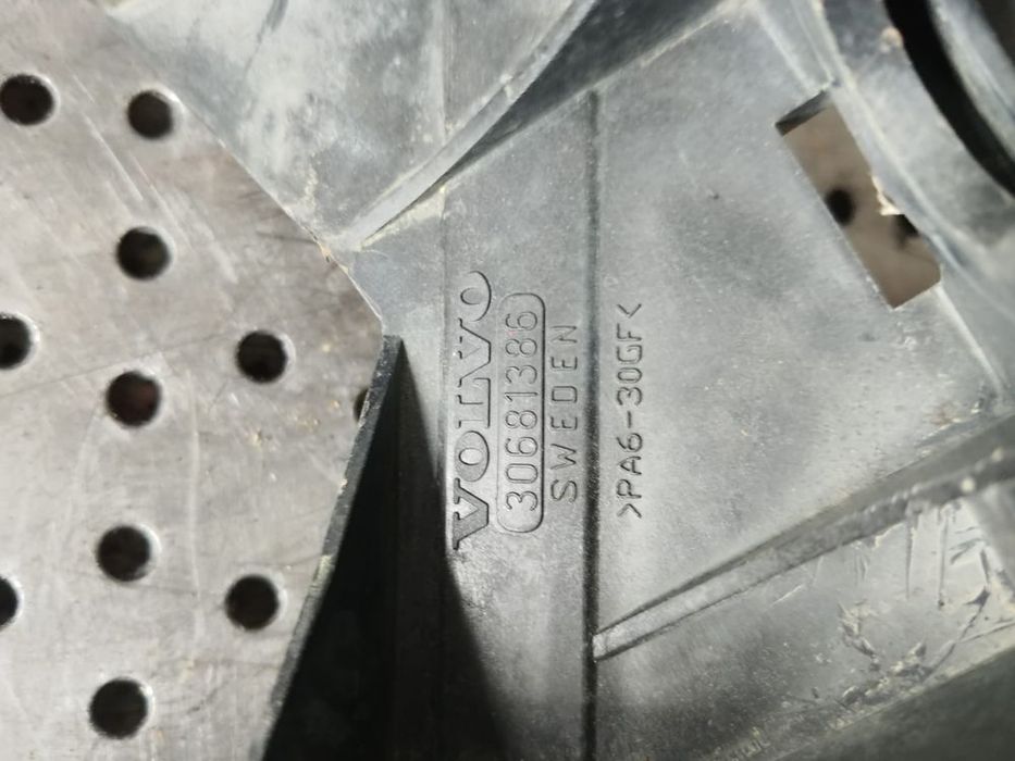 suport timonerie d4204t 2.0 d volvo v50 s40  30681386