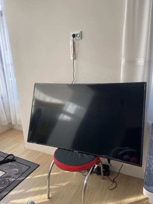 Samsung 55 инча, извит