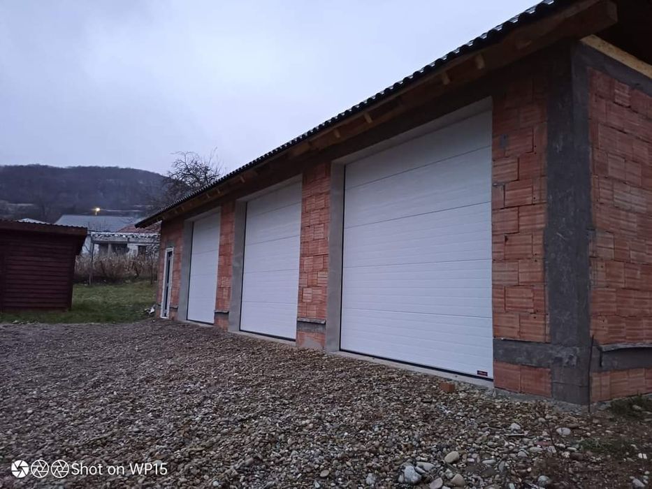 Usa de garaj / usa secționala/ usa tip rulou/ usi rezidențiale/ usi