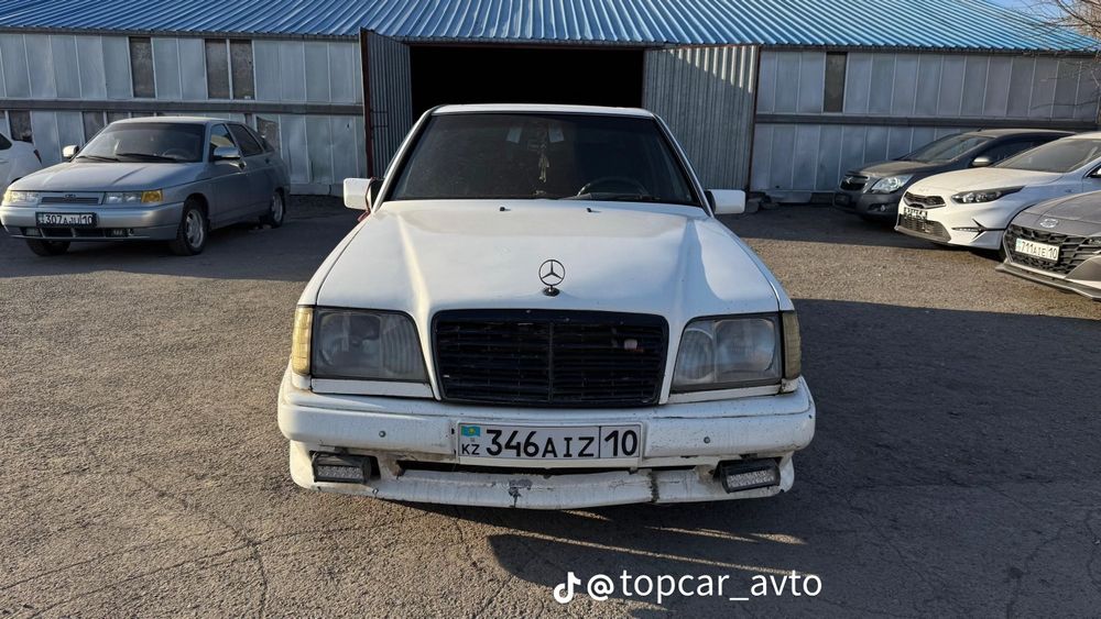 СРОЧНО ПРОДАМ мерседе е200