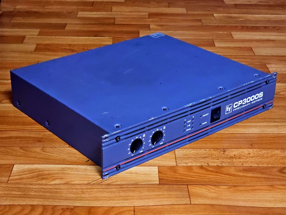 Усилитель мощности ELECTRO-VOICE CP3000S