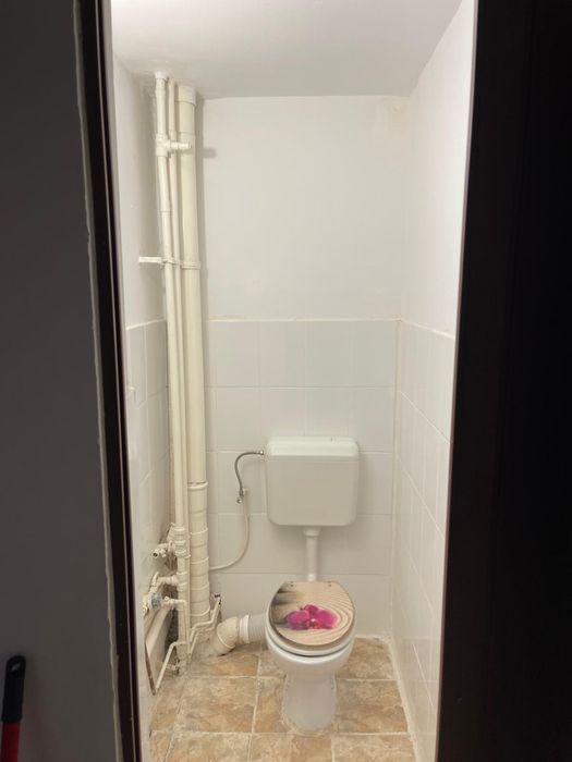 Vand apartament 3 camere  101 m2 zona lebada (vizavi de kaufland)