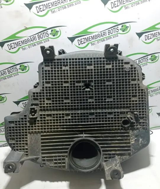 Carcasa filtru aer Dacia Logan 2006 1.4 MT (75 hp)