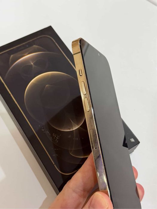 Айфон 12 про макс