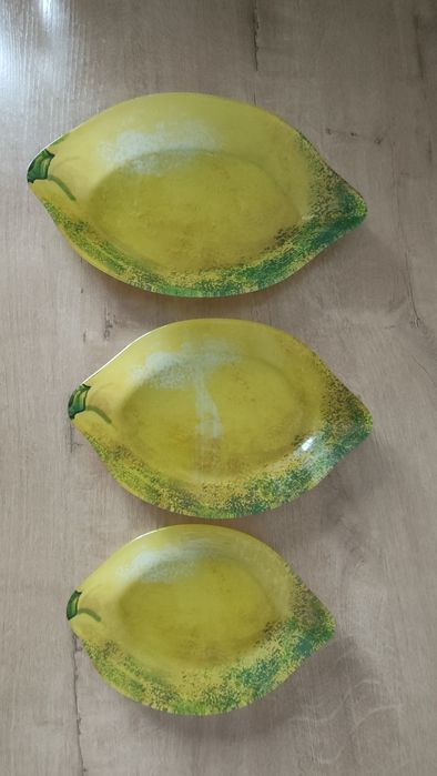 В подарок ваза и салатница