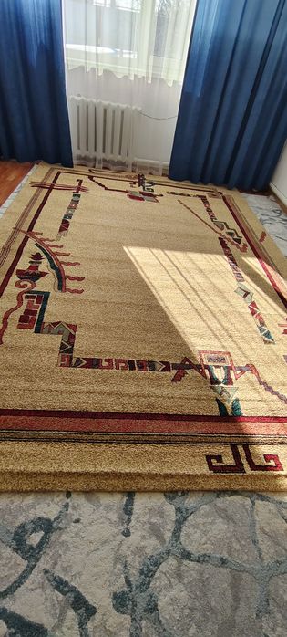 Продам ковер 2,50× 3,50