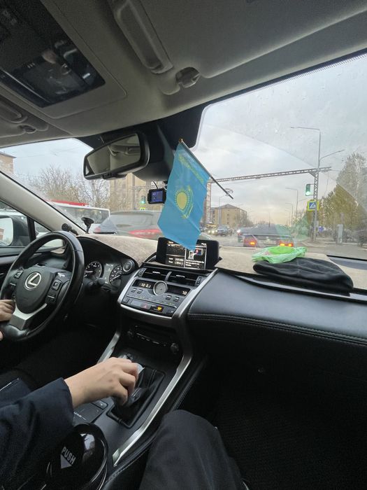 Продается Лексус NX300