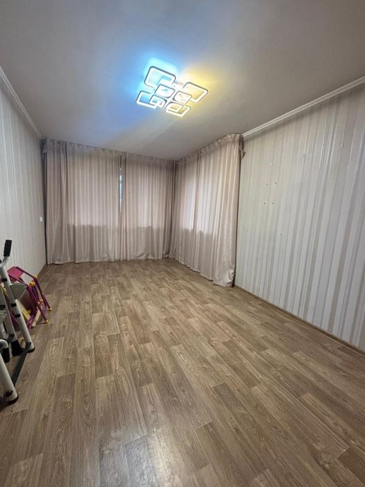 Продам 3х квартиру.район СКГУ