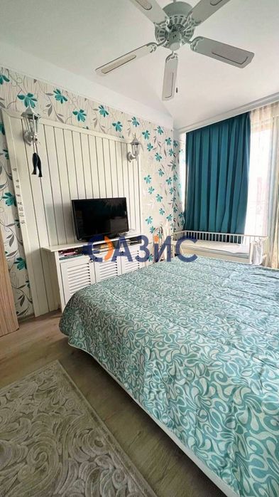 Продава се Тристаен апартамент в к.к. Слънчев бряг - 100 кв.м за 1500 €/кв.м - Снимка #13