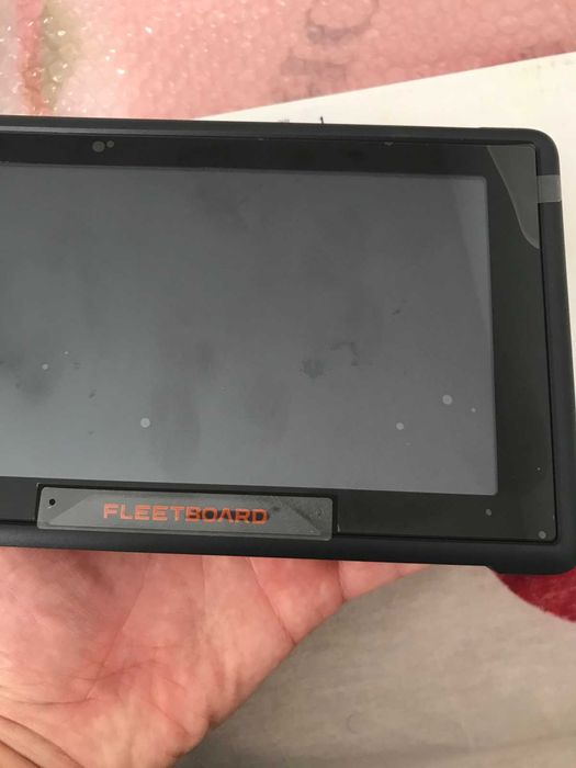 Нова навигация за кола или камион mercedes benz Tom Tom fleetboard 8''