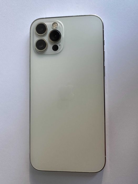 КАТО НОВ !!! iPhone 12 Pro - Бял - 256GB - Отключен - 100% БАТЕРИЯ !!!