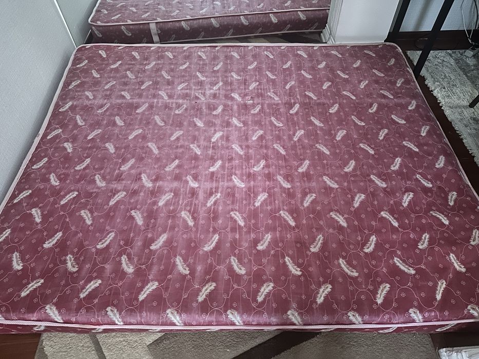 Продам матрас б/у