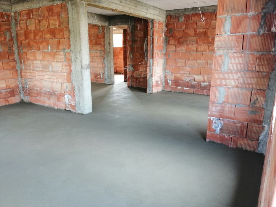 Tencuieli,tencuiala,tencuit mecanizat,sapa zugravit,rigips placari ext