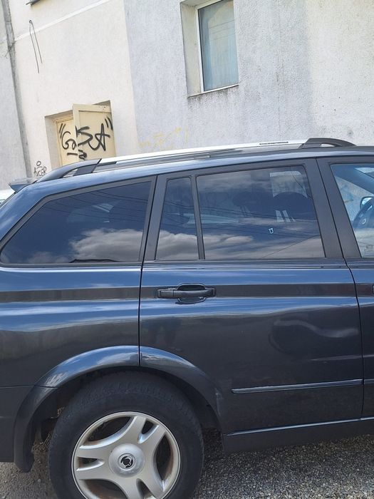 Vind mașină Ssangyong khiron 4x4 Motor 2000
